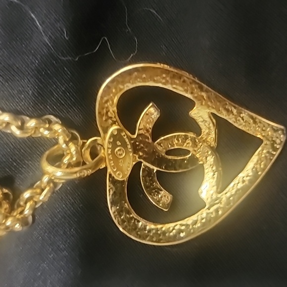 Chanel Vintage Cc Heart Pendant with chain - Picture 2 of 2